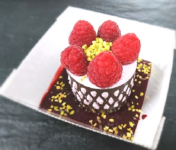 Chocolat dentelle mousse fruits rouges